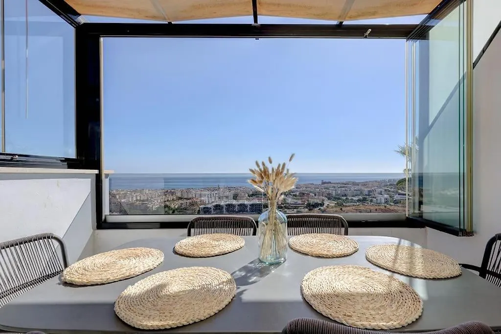 Apartment New 2 Bed Penthouse @ Estepona Hills With Sea View