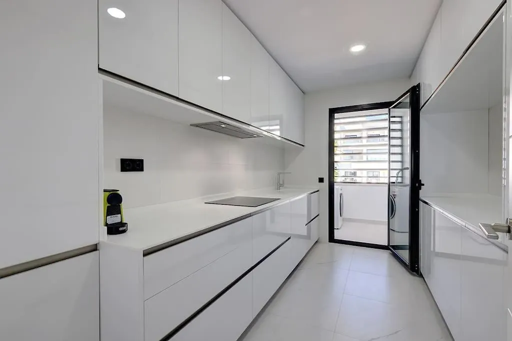 New 2 Bed Penthouse @ Estepona Hills With Sea View Spain