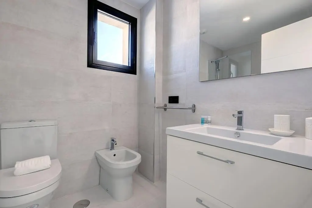 New 2 Bed Penthouse @ Estepona Hills With Sea View