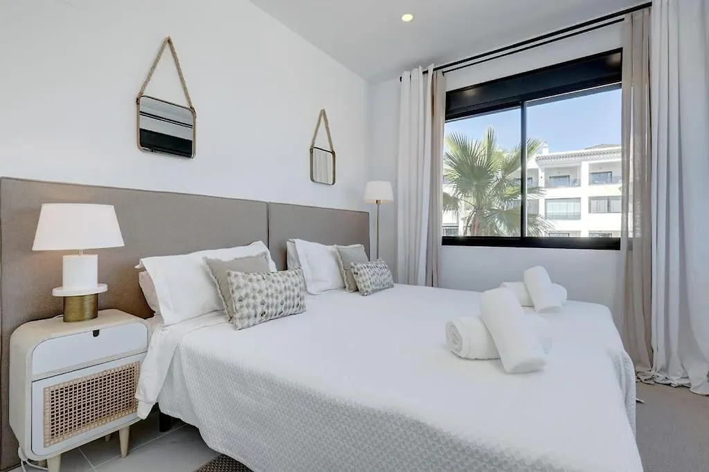 New 2 Bed Penthouse @ Estepona Hills With Sea View 0*,