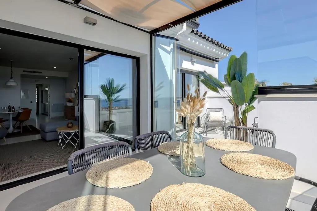 Apartment New 2 Bed Penthouse @ Estepona Hills With Sea View
